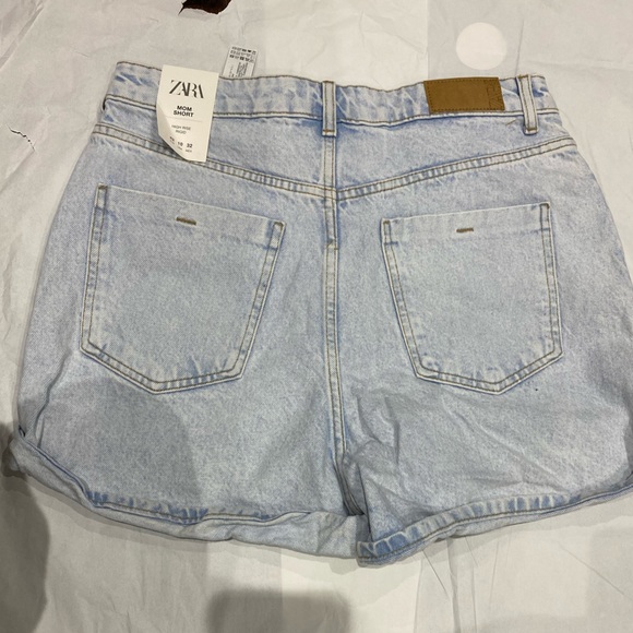 🛍️NEW ZARA MOM FIT SHORTS - Picture 2 of 3